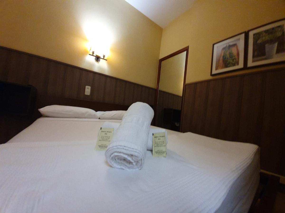 מדריד Hostal Oporto מראה חיצוני תמונה