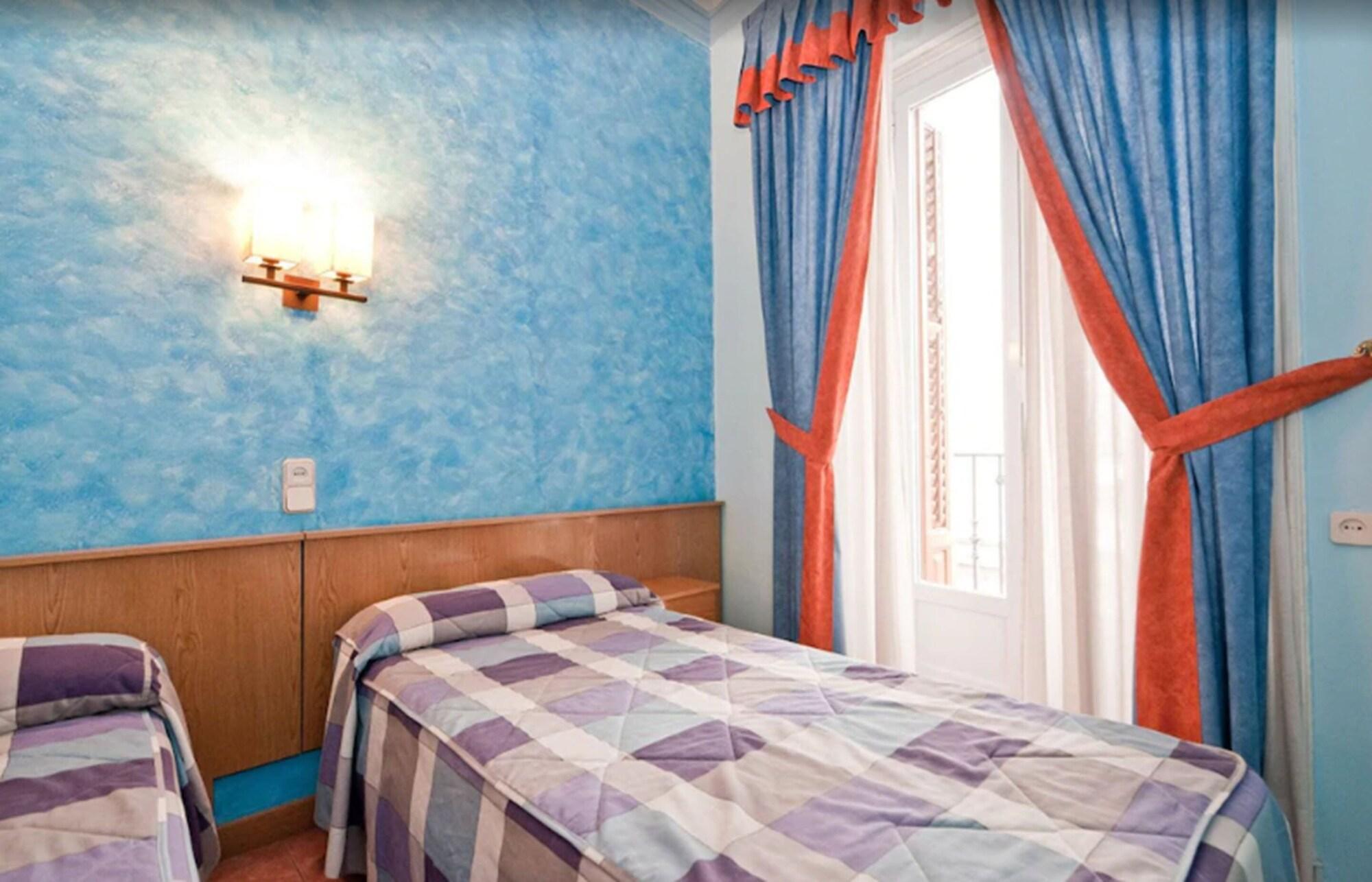מדריד Hostal Oporto מראה חיצוני תמונה
