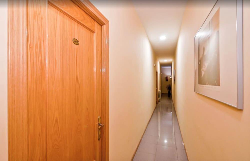 מדריד Hostal Oporto מראה חיצוני תמונה